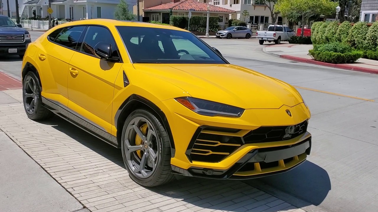 Featured image of post Neon Yellow Lamborghini Urus